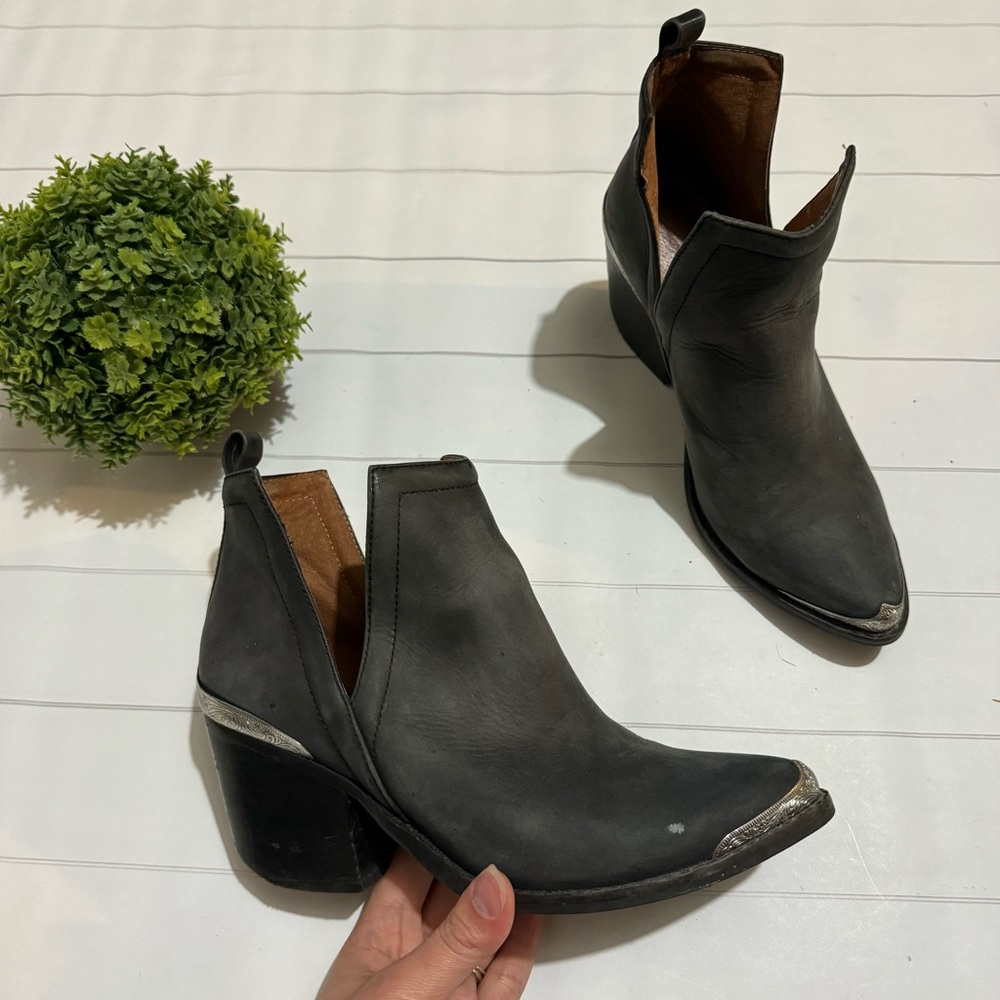 Jefferey Campbell Cromwell Gray Leather Western Festival Ankle Boots Size 6‎